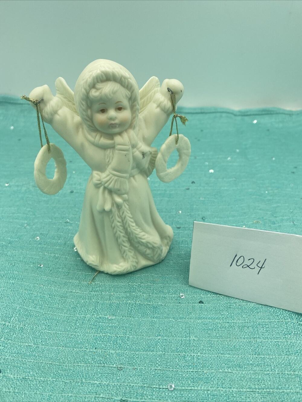 New Vintage Kirkland's Classic Holiday Traditions Ceramic Angle Ornament 5” Tal